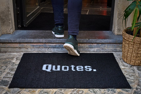 Wycieraczka zewnętrzna logo Outbrush